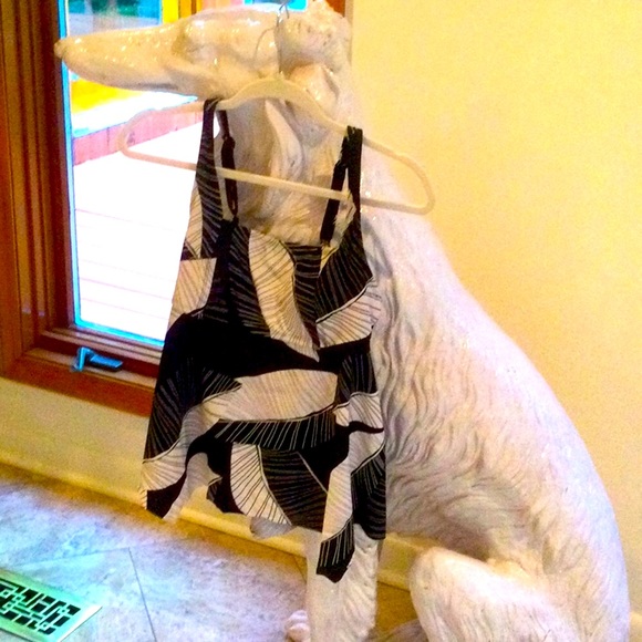 - - - Kona Sol tankini - Picture 1 of 5